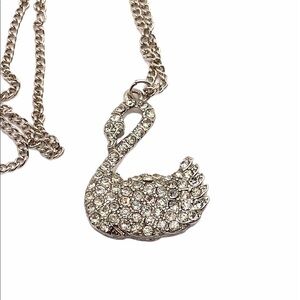 Swan Crystal Necklace Silver Tone 31”